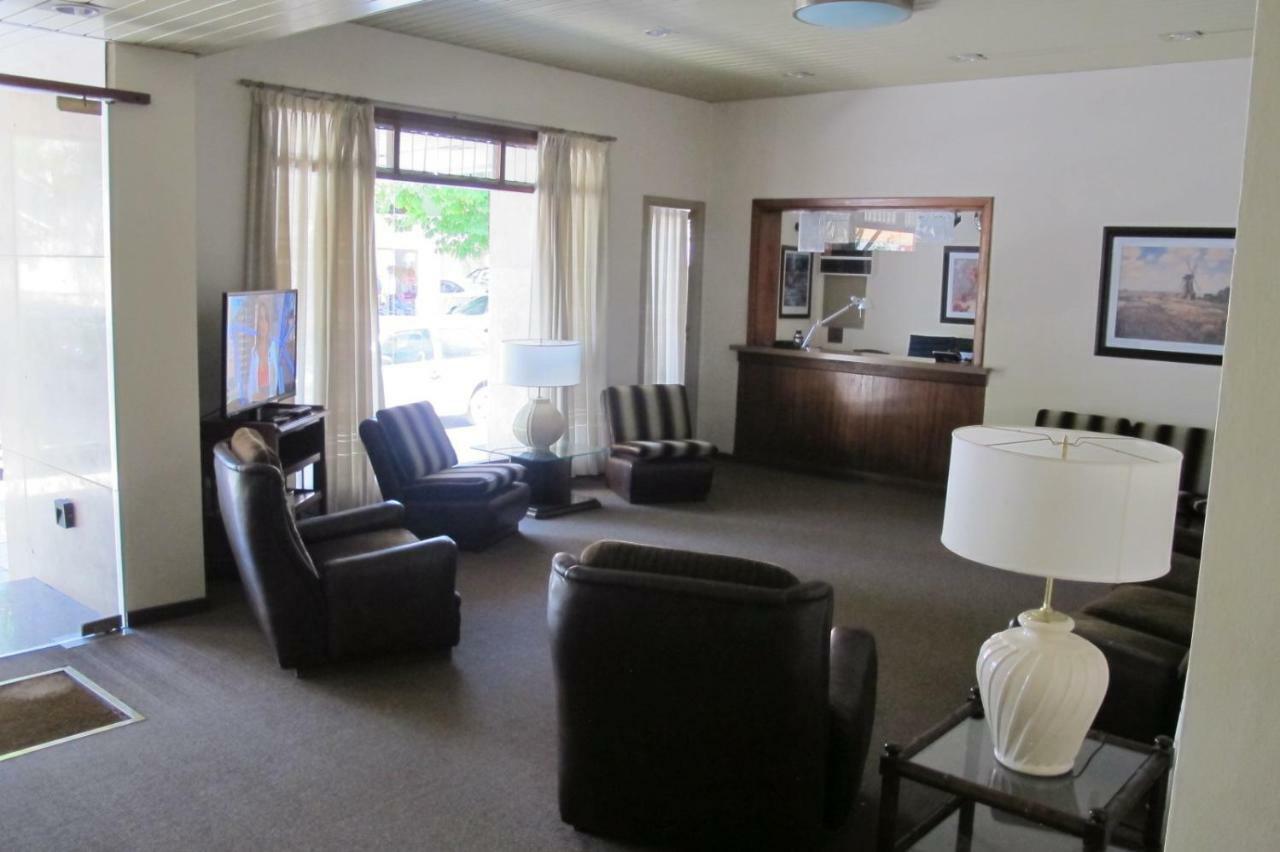 Hotel Emperador ネコチェア エクステリア 写真